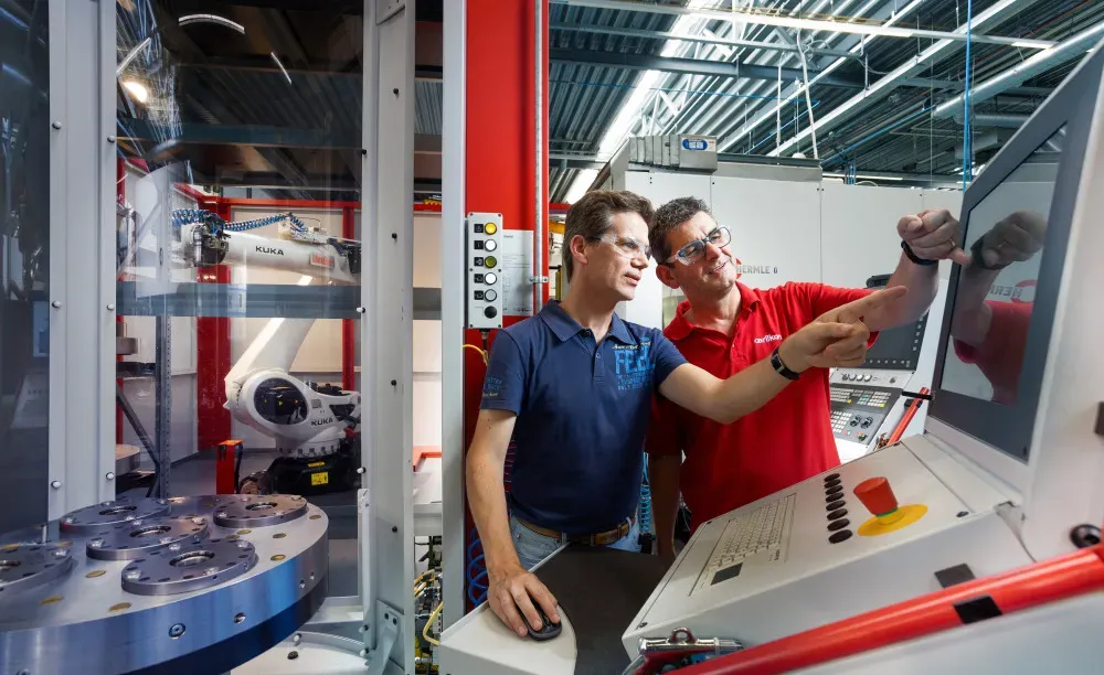 Engineers van TMC aan het werk